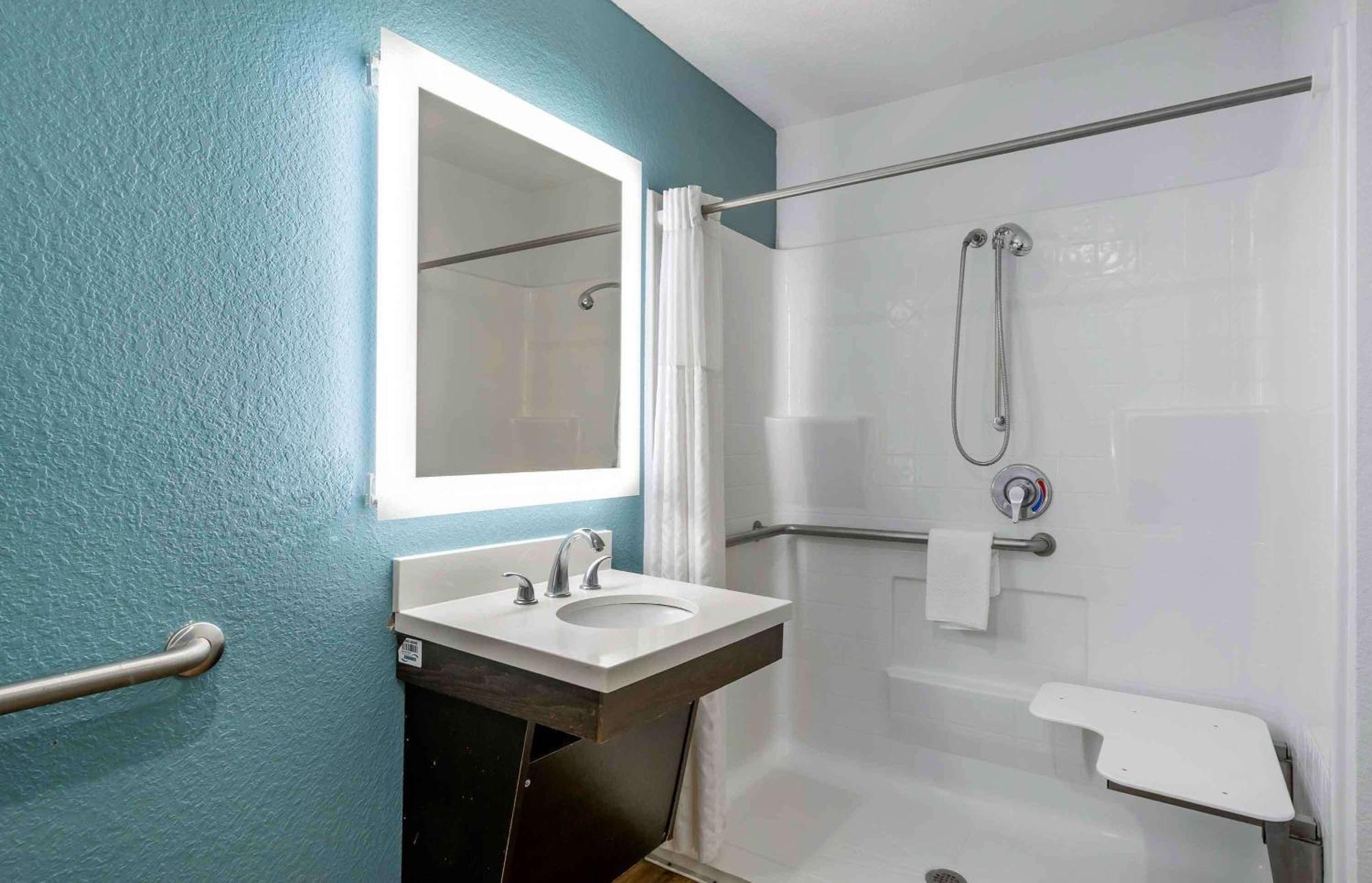 Extended Stay America Select Suites - Tampa - Brandon - East Heartland Ngoại thất bức ảnh