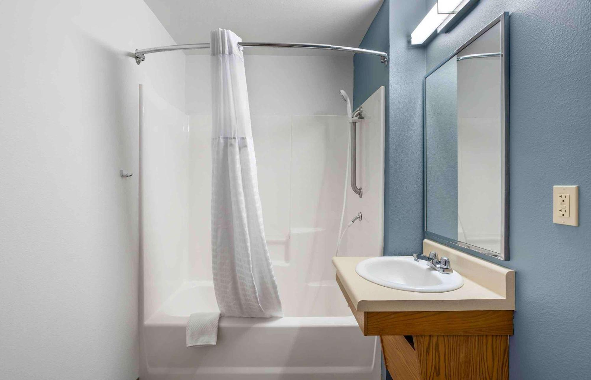 Extended Stay America Select Suites - Tampa - Brandon - East Heartland Ngoại thất bức ảnh